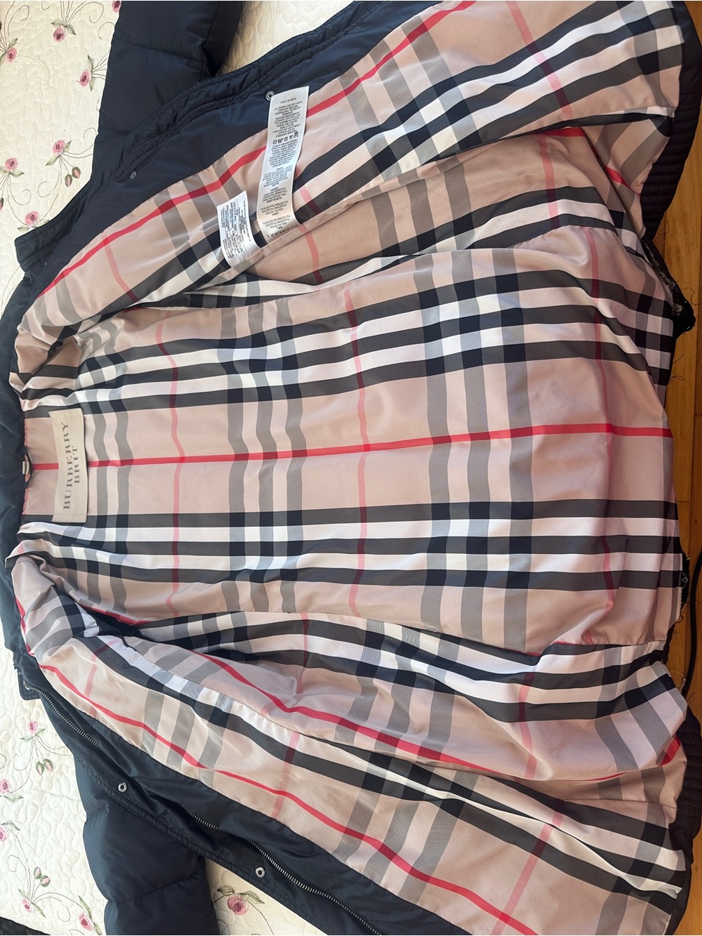 Burberry Black Jacket with Signature Check Lining - Picture 2 of 3